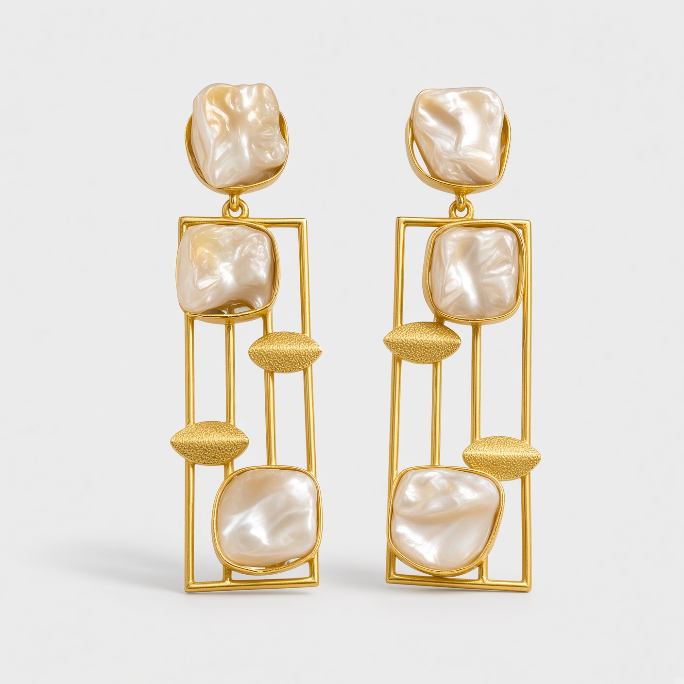 Baroque Pearl Frame Earrings